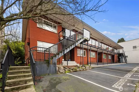 7106 California Ave SW #101, Seattle, WA 98136