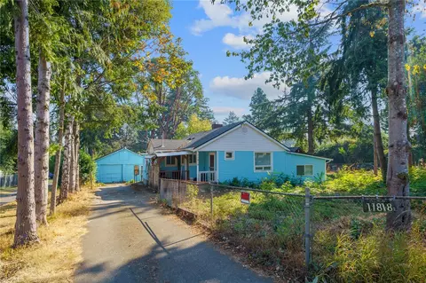 11818 14th Ave S, Seattle, WA 98168