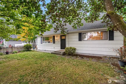 710 141st St S, Tacoma, WA 98444