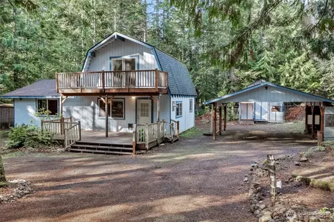 351 N Mount Jupiter Dr, Hoodsport, WA 98548