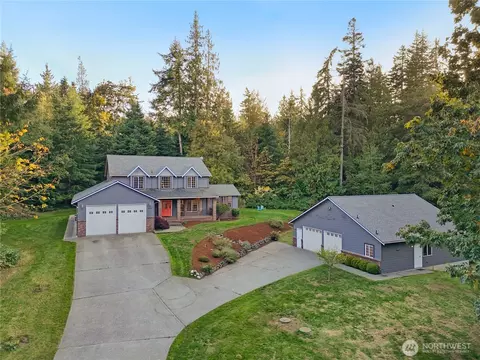 721 N West Camano Dr, Camano Island, WA 98282