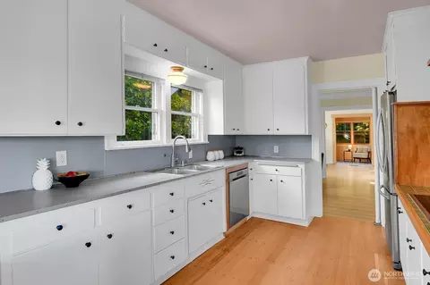 Kitchen - 8024 16th Ave NE, Seattle, WA 98115 photo 2 of 3