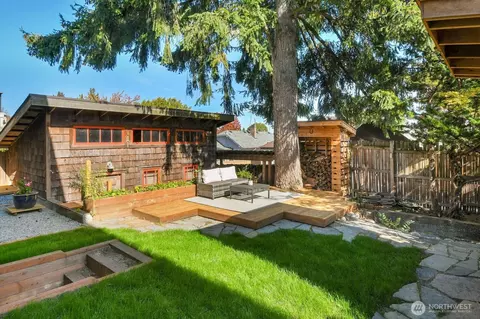 Exterior - 8024 16th Ave NE, Seattle, WA 98115 photo 7 of 13