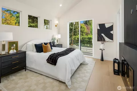 Bedroom - 18607 A 104th Ave NE, Bothell, WA 98011 photo 1 of 6