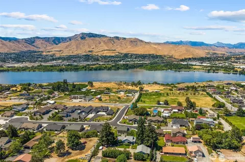 3113 NW Delcon Ct, East Wenatchee, WA 98802