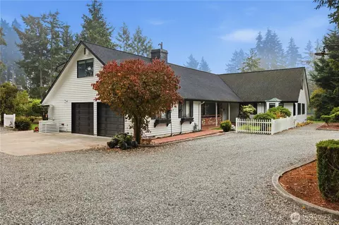12217 98th Ave E, Puyallup, WA 98373