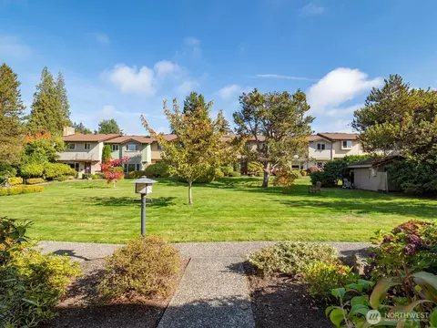 1525 NW 195th St #22, Shoreline, WA 98177