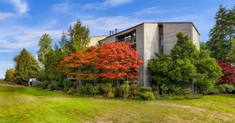 6479 NE 137th Ave NE #366, Redmond, WA 98052