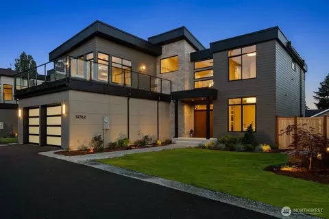 19744 20th Ave NW, Shoreline, WA 98177