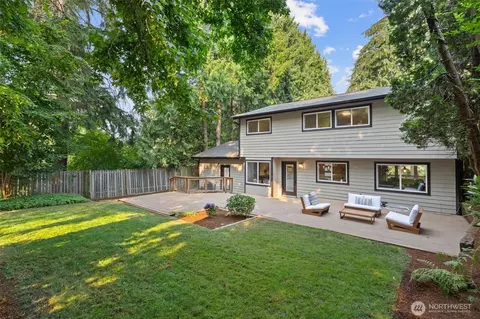 10345 36th Ave NE, Seattle, WA 98125