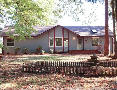 117 Stan View Dr, Chehalis, WA 98532