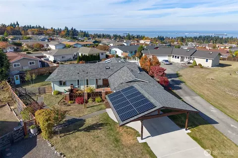808 S Golf Course Rd, Port Angeles, WA 98362