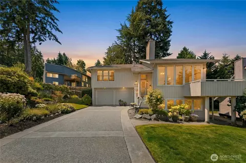 4679 144th Pl SE, Bellevue, WA 98006