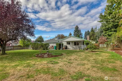 Exterior - 649 C Ct, Enumclaw, WA 98022 photo 5 of 6