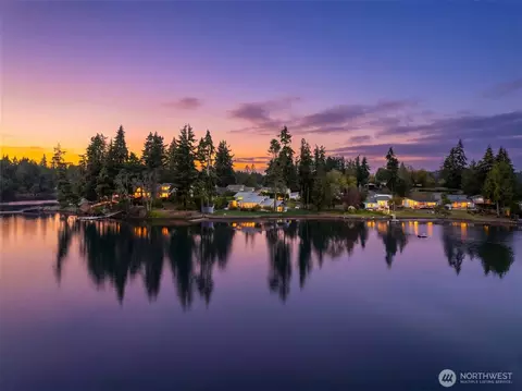 1285 NE S Petterson Rd, Keyport, WA 98345
