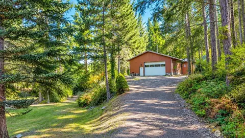 191 E Sandy Lake Dr, Shelton, WA 98584