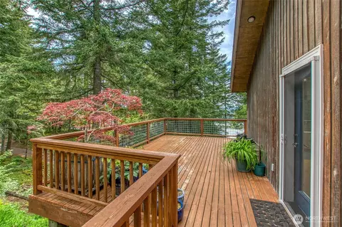 Exterior - 121 Switchback Rd, Eastsound, WA 98245 photo 4 of 4