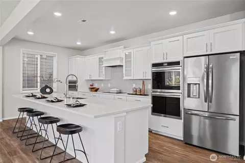 Kitchen - 20908 42nd Dr SE, Bothell, WA 98021 photo 1 of 3