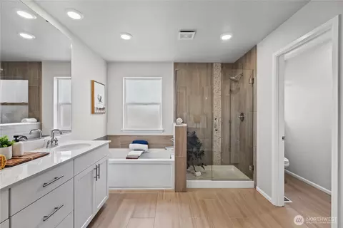 Bath - 20908 42nd Dr SE, Bothell, WA 98021 photo 1 of 4