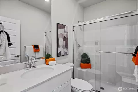 Bath - 20908 42nd Dr SE, Bothell, WA 98021 photo 3 of 4