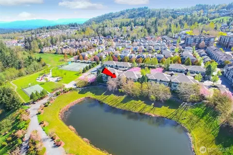 1957 23rd Pl NE #203, Issaquah, WA 98027