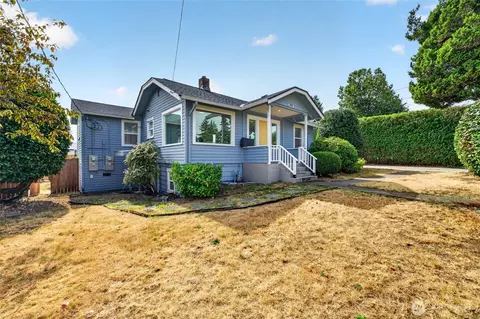 2907 SW Cloverdale St, Seattle, WA 98126