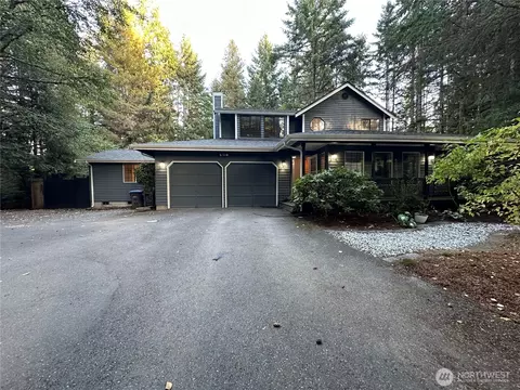 7423 Ebbert Dr SE, Port Orchard, WA 98367