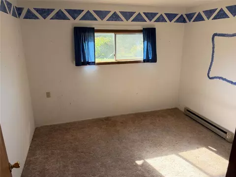 Bedroom - 166 Allman Rd, Winlock, WA 98596 photo 1 of 2