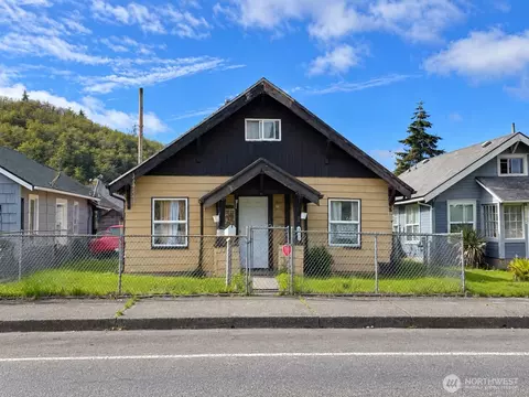1311 Lincoln St, Hoquiam, WA 98550