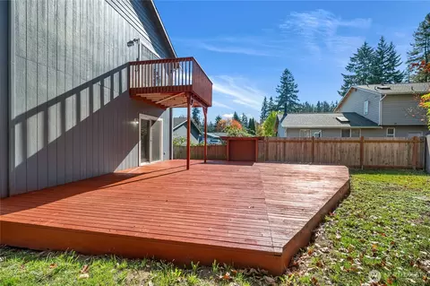 Exterior - 6716 Lower Ridge Rd, Everett, WA 98203 photo 4 of 7