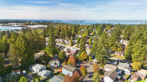 View/Area - 6716 Lower Ridge Rd, Everett, WA 98203 photo 2 of 3