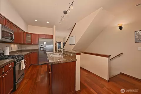 Kitchen - 21615 11th Dr SE, Bothell, WA 98021 photo 2 of 4