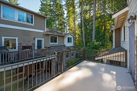 Exterior - 21615 11th Dr SE, Bothell, WA 98021 photo 3 of 3