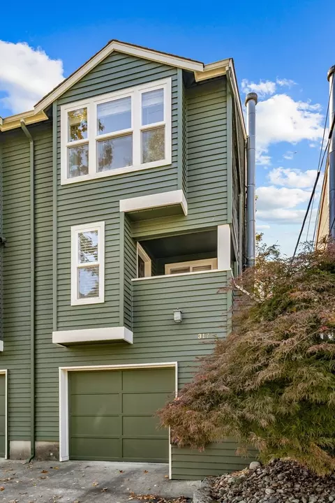 Exterior - 317 27th Ave E, Seattle, WA 98112 photo 2 of 5