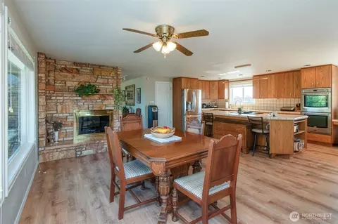 Dining - 1434 Marine Dr, Sequim, WA 98382 photo 3 of 3
