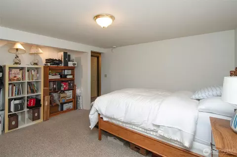 Bedroom - 1434 Marine Dr, Sequim, WA 98382 photo 5 of 5