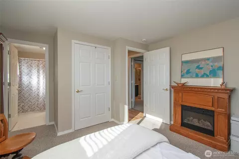 Bedroom - 1434 Marine Dr, Sequim, WA 98382 photo 2 of 5