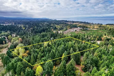 873 Lemmon Rd, Port Angeles, WA 98362