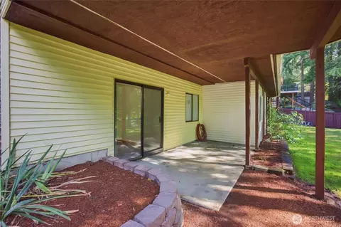 Exterior - 2512 187th Pl SE, Bothell, WA 98012 photo 4 of 12