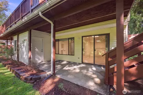 Exterior - 2512 187th Pl SE, Bothell, WA 98012 photo 11 of 12
