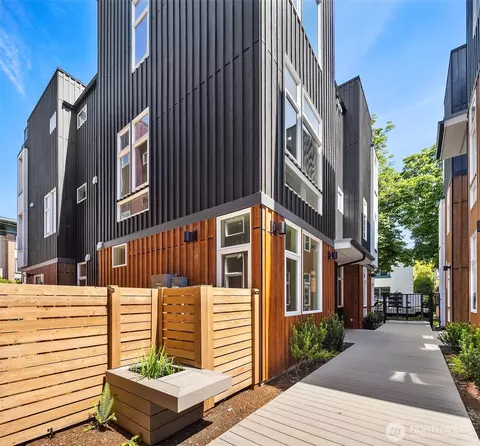 1745 17th Ave, Seattle, WA 98122