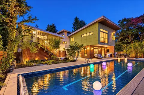 435 16th Ln, Kirkland, WA 98033