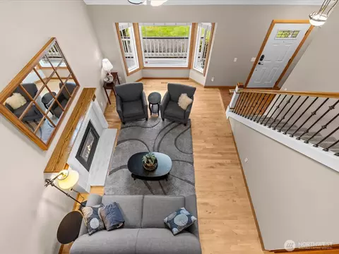 Living - 2021 234th Pl SE, Bothell, WA 98021 photo 6 of 8