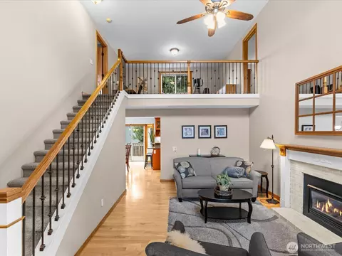 Living - 2021 234th Pl SE, Bothell, WA 98021 photo 5 of 8
