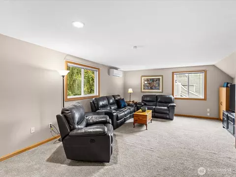 Living - 2021 234th Pl SE, Bothell, WA 98021 photo 7 of 8