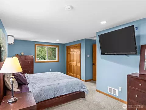 Bedroom - 2021 234th Pl SE, Bothell, WA 98021 photo 5 of 5