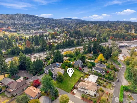12013 SE 42nd Ct, Bellevue, WA 98006