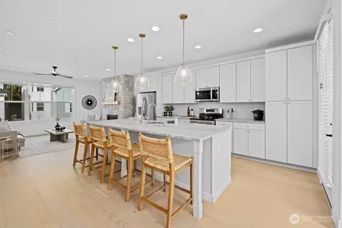 Kitchen - 16 160th Pl SE, Bothell, WA 98012 photo 6 of 6