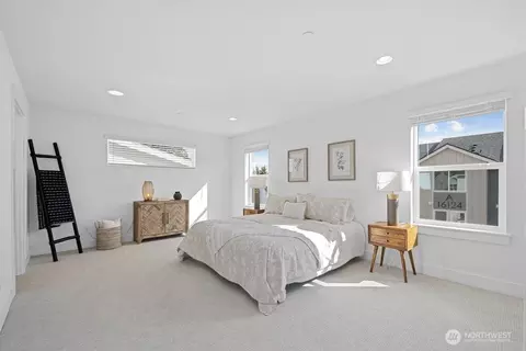 Bedroom - 16 160th Pl SE, Bothell, WA 98012 photo 1 of 6