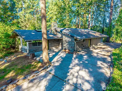 2322 4th Ave W, Olympia, WA 98502